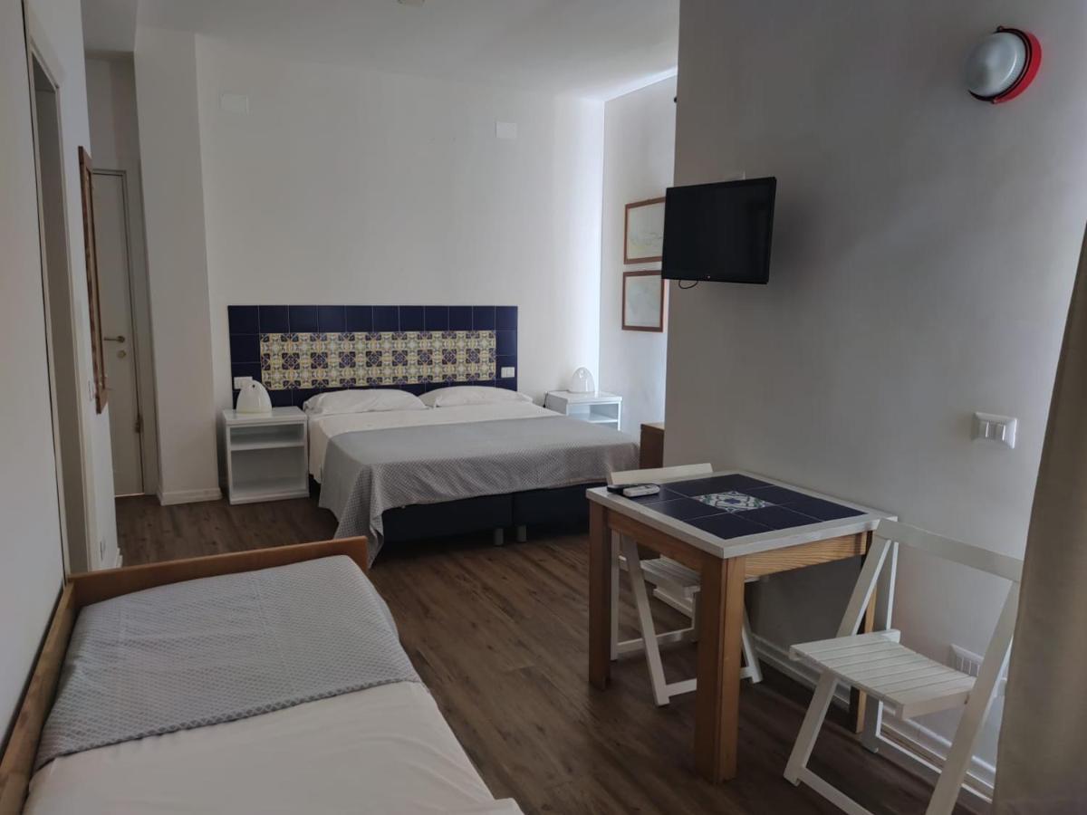 Residenza Punta Stendardo Гаета Екстер'єр фото